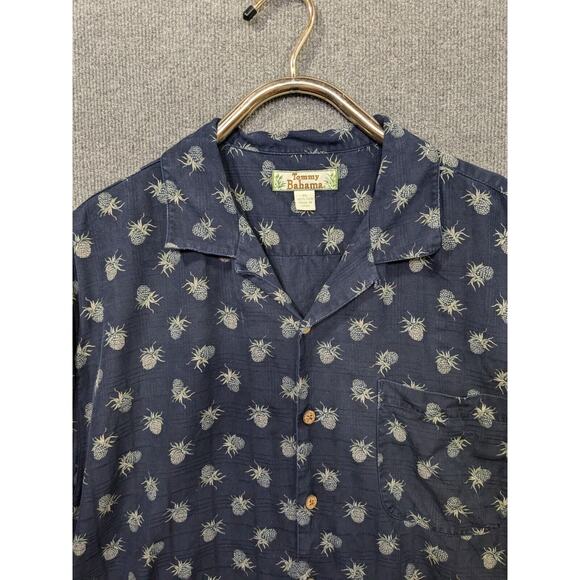Tommy Bahama Silk Shirt Mens XL Loop Collar Allover Print Pineapple Navy - Picture 2 of 11